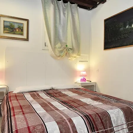 Cozy Near Rialto Bridge/ St.mark Square Apartment *